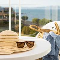 Triple Room with Side Sea View (3 adults)