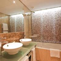 Luxury Three-Bedroom Suite