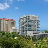 Larger Guest room, 1 King, Partial ocean view