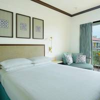 Premium Queen Room with Balcony & Pool view