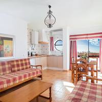 One-Bedroom Apartment with Balcony (4 Adults)