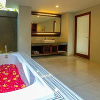 King Room with Pool View