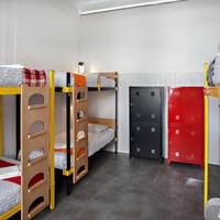 Bunk Bed in Mixed Dormitory Room