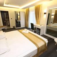 Large Single Room