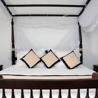 Superior Room with Balcony & Terrace (Partial Sea View) 