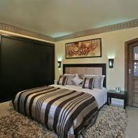 Queen Room with Balcony