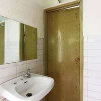 10-Bed Mixed Dormitory Room