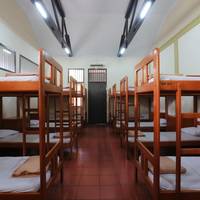 10-Bed Mixed Dormitory Room