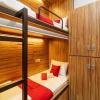 Single Bed in Mixed Dormitory Room