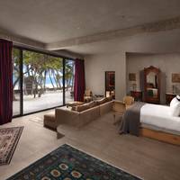 Master Suite - Beach Front