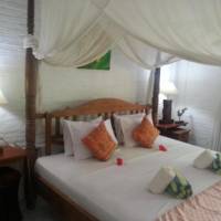 One-Bedroom Bungalow with Sea View