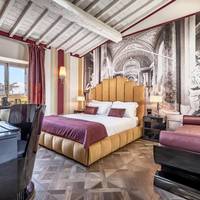 Deluxe King Room with Cathedral View