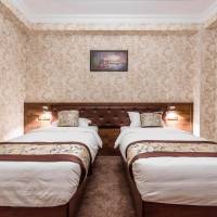 Double or Twin Room with Bathroom