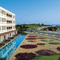 Superior Double Room with Sharing Pool 
