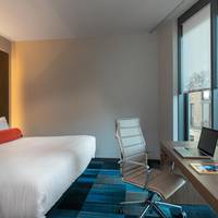 Aloft King Room