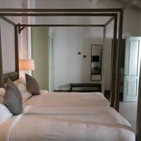 Twin Banyan Bedroom