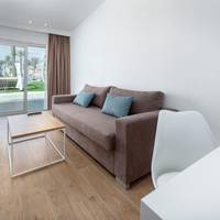 Family Suite (2 Adults + 1 Child)