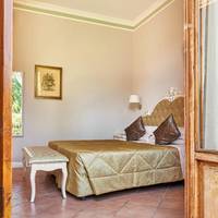 Superior Double Room with Garden View