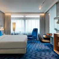 King Executive Suite with Lounge Access
