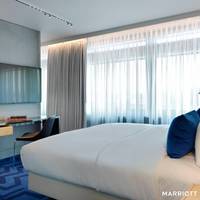 Renaissance Suite, Club lounge access, 1 Bedroom Suite