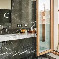 Twin Room with Balcony