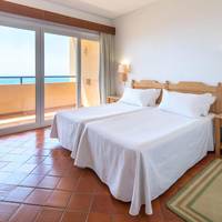 One-Bedroom Apartment with Sea View
