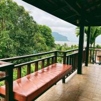 Bamboo Superior with Sea View