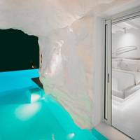 Dream Cave Suite with Heated Private Pool & Lounge Area