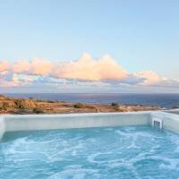 Superior Hot Tub Suite