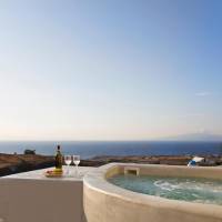 Honeymoon Hot Tub Suite