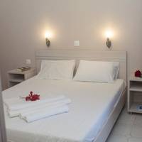 Studio (3 Adults)