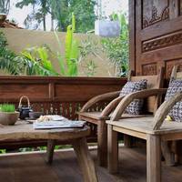 Wooden Suite with  Pool Access