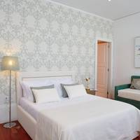 Deluxe Suite with Spa Bath