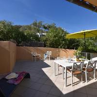 Comfort One-Bedroom Apartment ( 2-4 people)