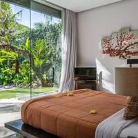 One-Bedroom Villa with Private Pool with Free 1x Airport Transfer