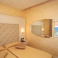 Deluxe Suite with Sea View