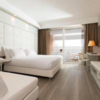 Superior Triple Room with Garden View