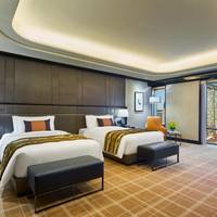 Deluxe River Twin Room