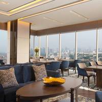 Club Deluxe King Room