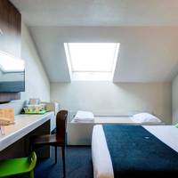 Triple Room (1 Double Bed + 1 Single Bed)