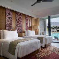 Two-Bedroom Apartment with King and Twin Beds and Balcony