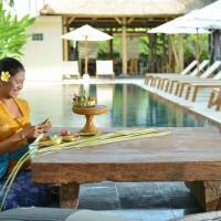 Deluxe Suite with One-Way Airport Transfer