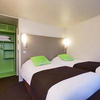 New Generation Twin Room 