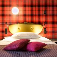 Smart Queen Bed Room