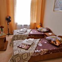 Twin Room with Shared Bathroom on the Floor