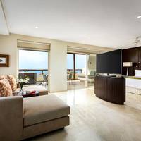 Ambassador Grand Class Suite