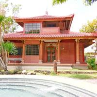 Three-Bedroom Chalet