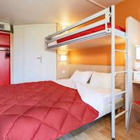 Triple Room (1 Double Bed + 1 Single Bed)