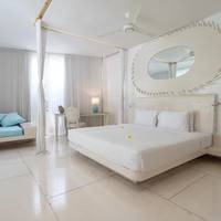 Near Beach Three-Bedroom Villa with Private Pool and Rooftop Lounge with Tub