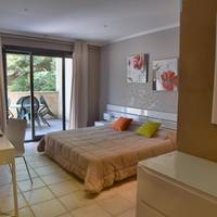 Family Room (4 Adults)